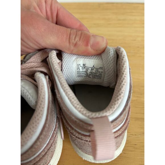Nike Air Jordan 1 Retro High Sneakers OG Washed Pink - Size 6C Toddler - Picture 12 of 12